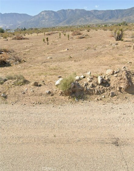 0 Amber Rd Unit HD25141116, Lucerne Valley, CA 92356