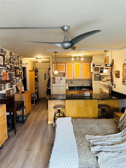 909 N Logan St Unit 6D, Denver, CO 80203