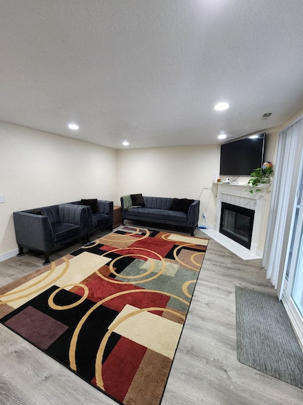 12532 SE 32nd St Unit 39, Bellevue, WA 98005
