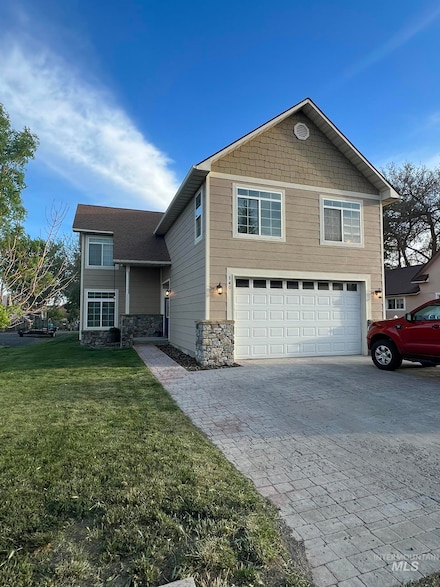 140 W Valley Rd, Hagerman, ID 83332