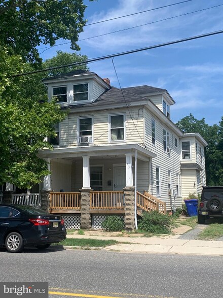 315 N 3rd St, Millville, NJ 08332