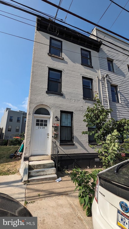 2118 W Master St, Philadelphia, PA 19121
