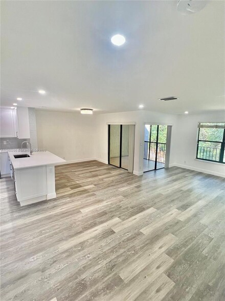4135 NW 22nd St Unit 260F, Coconut Creek, FL 33066