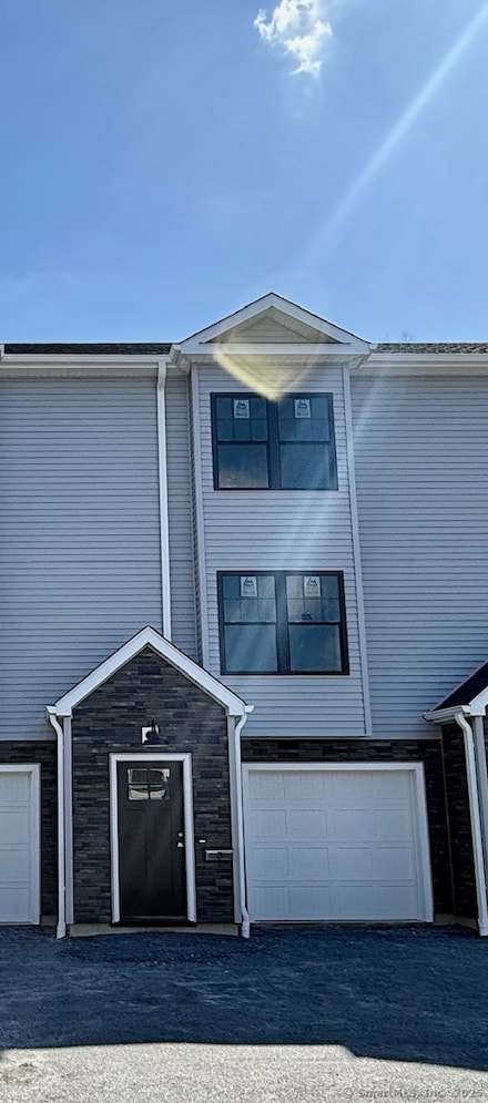 550 High St Unit 3, Naugatuck, CT 06770