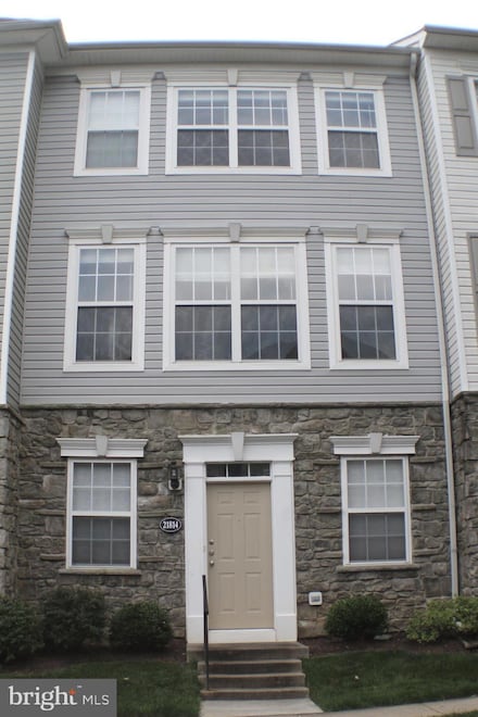 21814 Kelsey Square, Ashburn, VA 20147