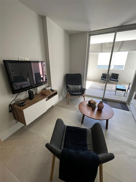 185 SE 14th Terrace Unit 606, Miami, FL 33131
