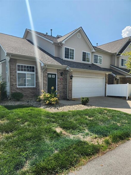 5921 Marina View Dr, Indianapolis, IN 46237