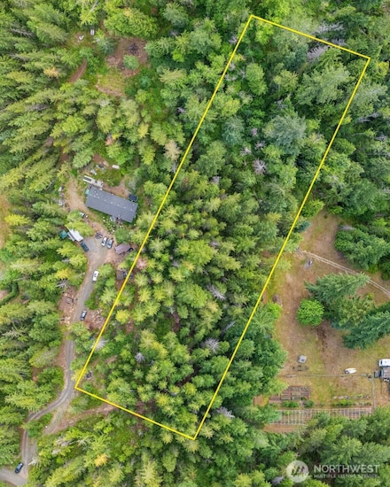 400 NE Trudeau Mountain Rd, Belfair, WA 98528