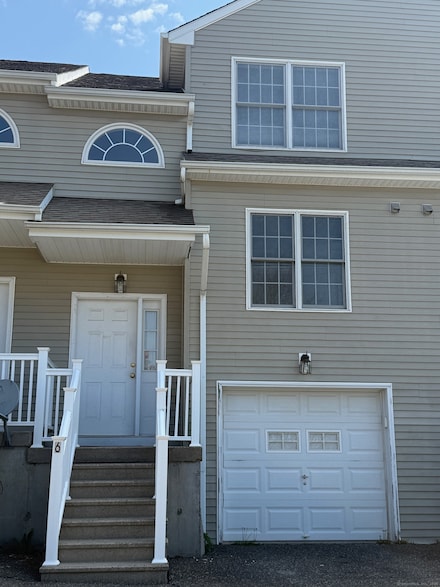 44 Taft Pointe Unit 6, Waterbury, CT 06708