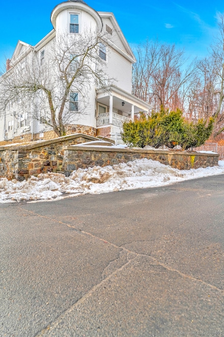 197 Chestnut Ave Unit 3, Waterbury, CT 06710