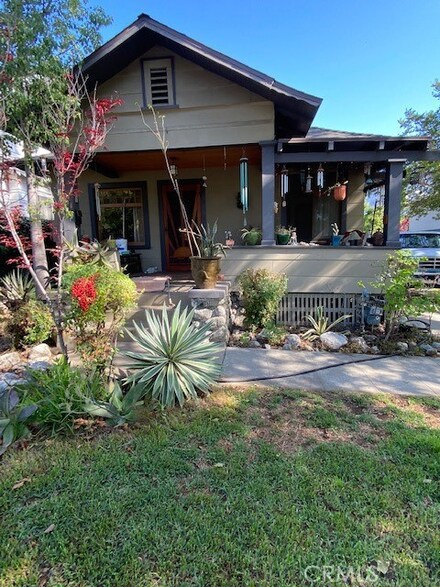 541 E Howard St, Pasadena, CA 91104