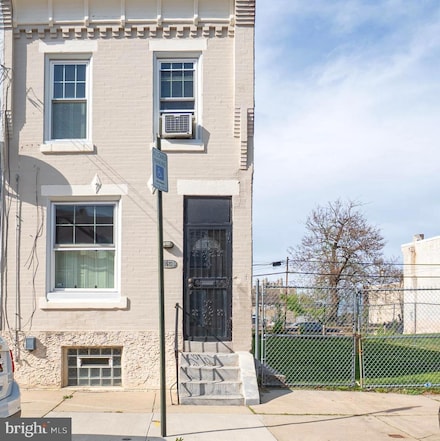 2631 W Gordon St, Philadelphia, PA 19132