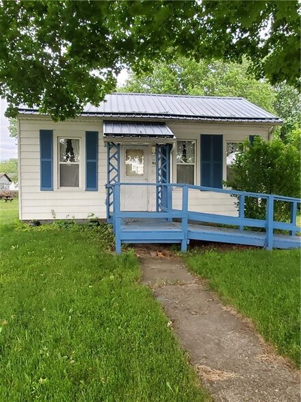 916 6th St, Covington, IN 47932