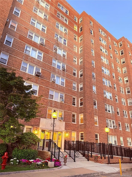 80 Knolls Crescent Unit 6B, Bronx, NY 10463