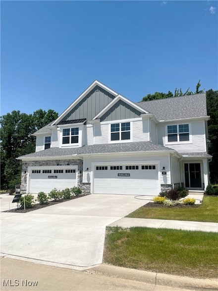 131 Town Centre Dr, Broadview Heights, OH 44147