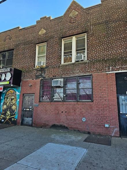 87-16 Liberty Ave, Jamaica, NY 11417