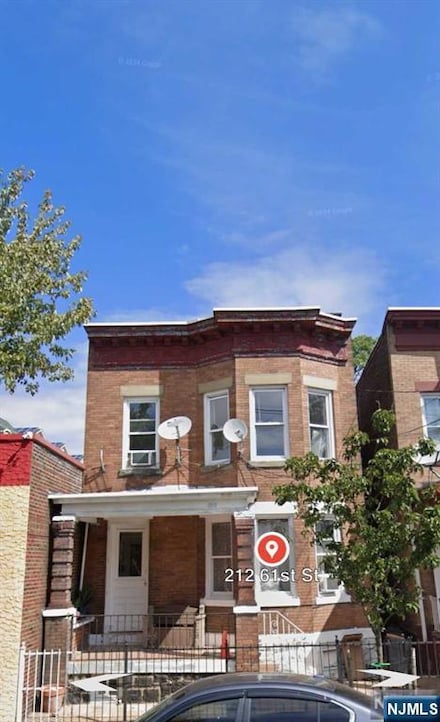 212 61st St, West New York, NJ 07093
