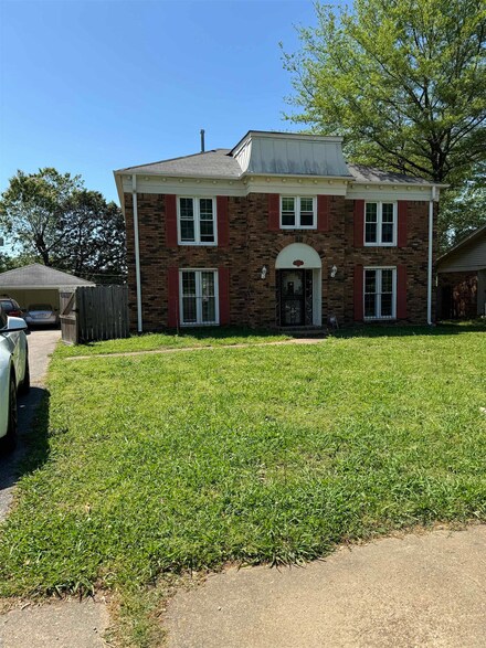 2759 Clearbrook St, Memphis, TN 38118