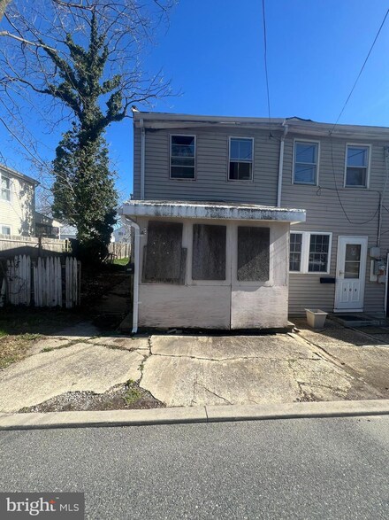 307 W Mount Vernon St, Smyrna, DE 19977