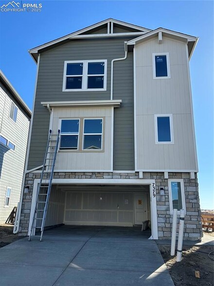 7379 Cornice Point, Colorado Springs, CO 80923
