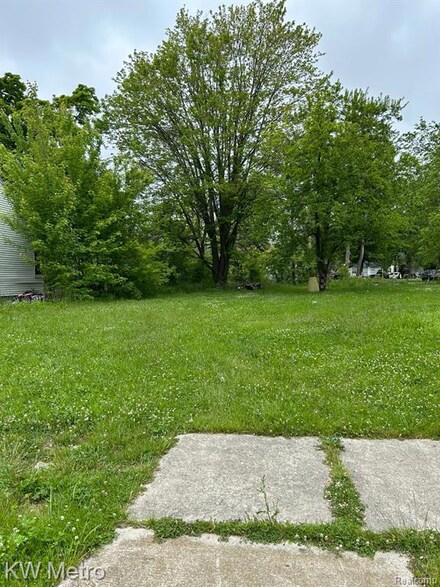 15848 Liberal St, Detroit, MI 48205