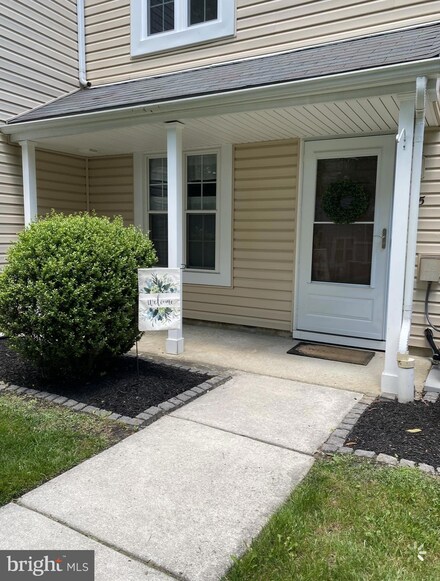 205 Boothby Ct Unit 205, Sewell, NJ 08080