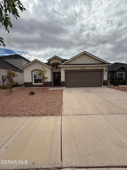1085 Summer Breeze Place, El Paso, TX 79928