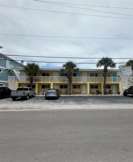 2315 Avenue C Unit 7, Bradenton Beach, FL 34217