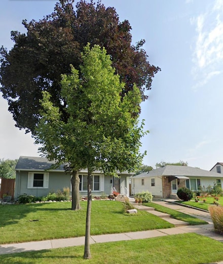 1583 Nevada Ave E, Saint Paul, MN 55106