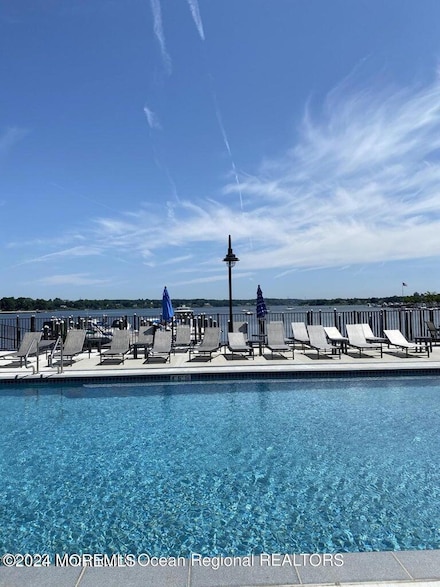 28 Riverside Ave Unit 10G, Red Bank, NJ 07701