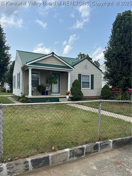 435 23rd St, Dunbar, WV 25064