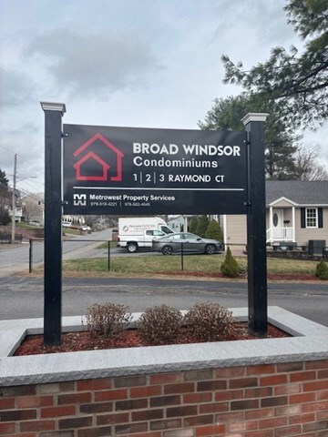 3 Raymond Ct Unit 324, Hudson, MA 01749