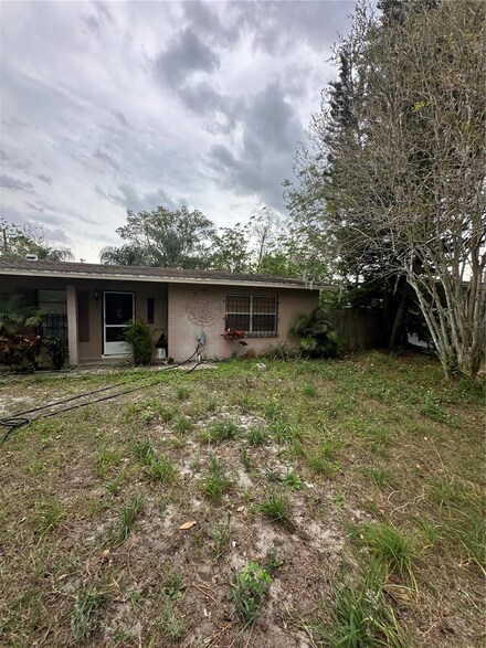 121 N Fairfax Ave, Winter Springs, FL 32708
