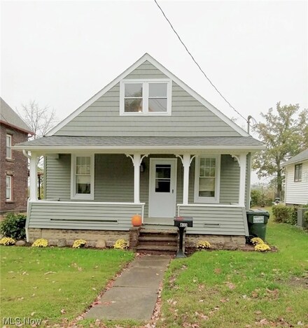 813 Cherry Rd NW, Massillon, OH 44647