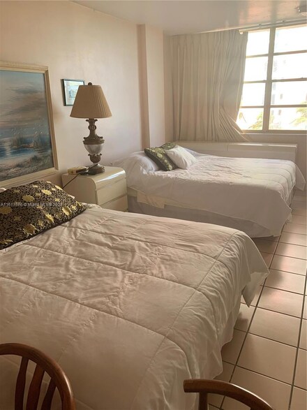 19201 Collins Ave Unit 323, Sunny Isles Beach, FL 33160