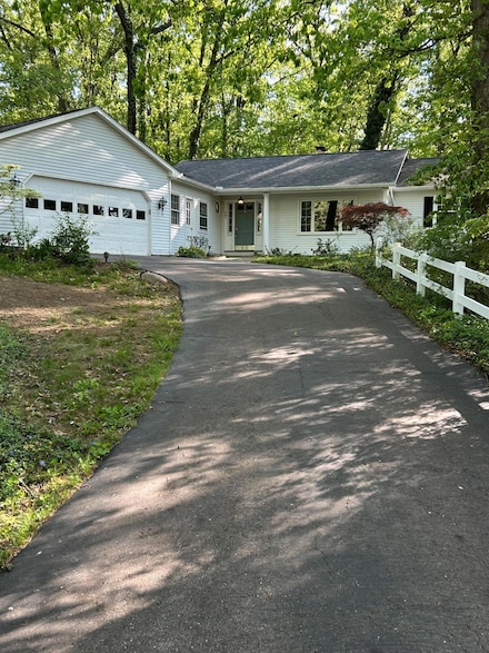 867 Sylvan Dr, Battle Creek, MI 49017