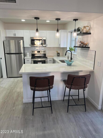 510 N Alma School Rd Unit 303, Mesa, AZ 85201