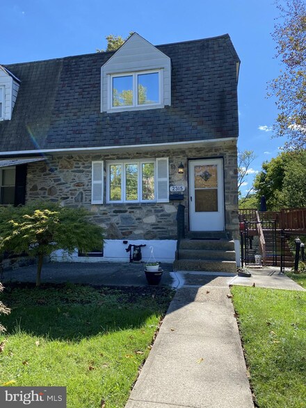 2315 Delmar Dr, Folcroft, PA 19032
