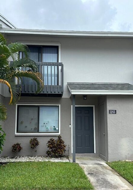 5205 Bayside Dr, Greenacres, FL 33463