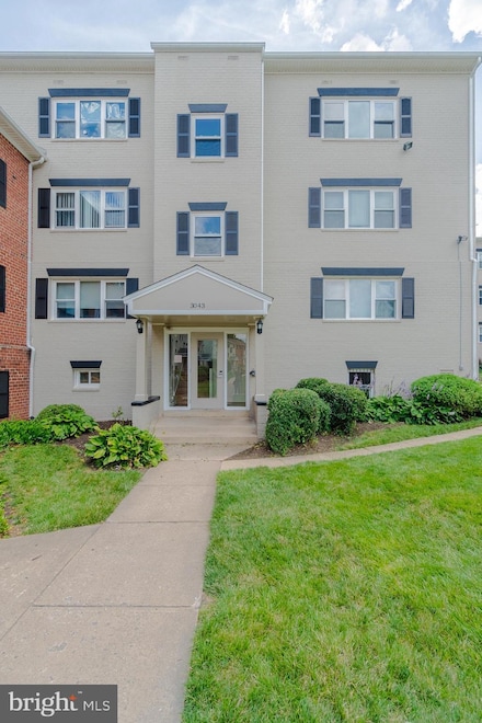 3043 Patrick Henry Dr Unit 102, Falls Church, VA 22044