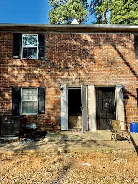 106 Plantation Dr, Clarkston, GA 30021