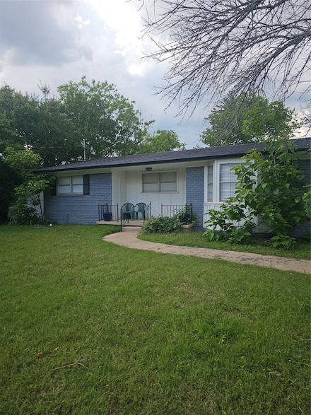 4902 Meyers Ln, Waco, TX 76705