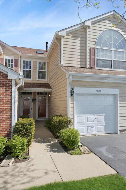 742 W Streamwood Blvd Unit B, Streamwood, IL 60107