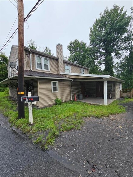 180 Stock St, Nesquehoning, PA 18240