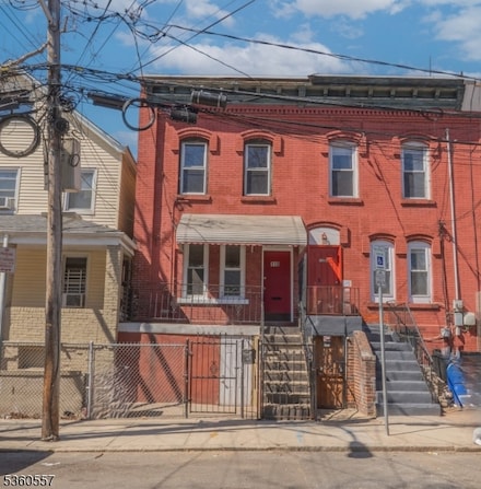 110 Summer Ave, Newark, NJ 07104
