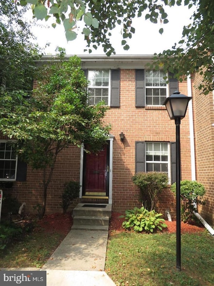 512 S Henry St, Alexandria, VA 22314