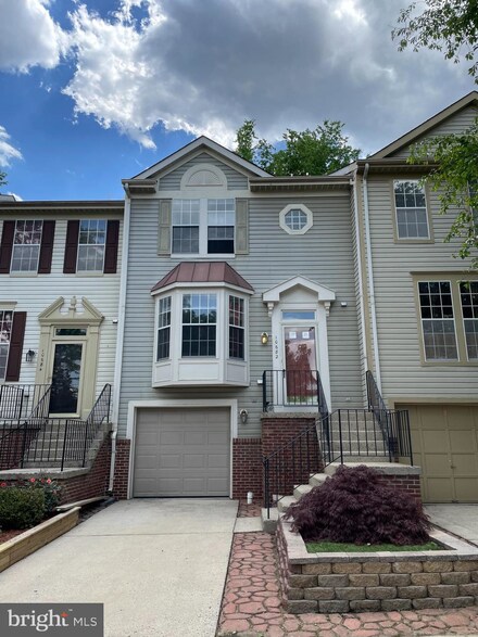 10682 Winfield Loop, Manassas, VA 20109