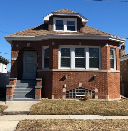 3307 N Pontiac Ave, Chicago, IL 60634