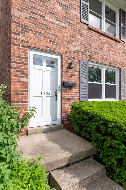 3504 Sutherland Dr, Lexington, KY 40517