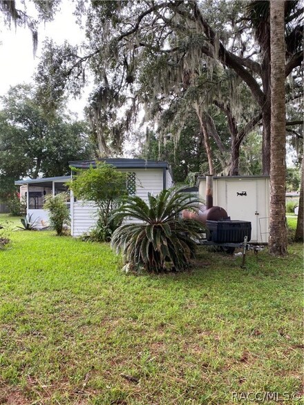 8316 W Stone Gate Ct, Homosassa, FL 34448